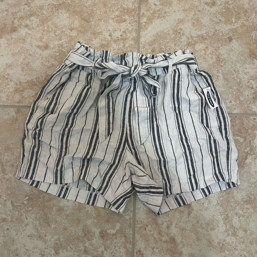 Old Navy Women’s Paperbag Waist Striped Shorts Size 10 Linen Blend Tie Belt